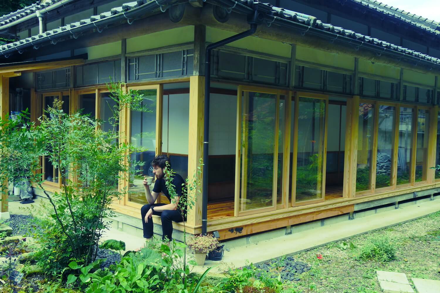 N350 茶碗 『椿窯 荒尾浩一造』『鉄釉』『窯変茶碗』 抹茶碗